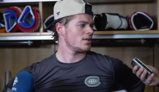 Cole Caufield se fait passer tout un message en direct par Martin St-Louis