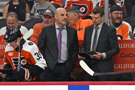 Apr 14, 2026; Philadelphia, Pennsylvania, USA; Philadelphia Flyers head coach Rick Tocchet and assistant coach Jaroslav Svejkovsky against the Montréal Canadiens during the second period at Xfinity Mobile Arena. Mandatory Credit: Eric Hartline-Imagn Images