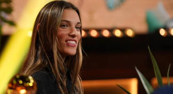 Charlotte Cardin fait r&eacute;agir avec ses photos en bikini au soleil