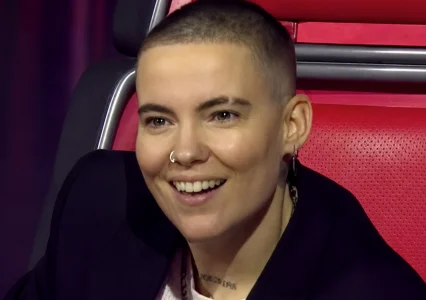 Roxane Bruneau sort pour s'exuser publiquement &agrave; ses fans