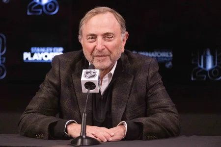 Gary Bettman a pris sa d&eacute;cision et il annonce une suspension