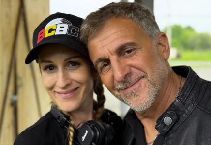 Anik Jean d&eacute;voile sa nouvelle t&ecirc;te et fait fondre Instagram