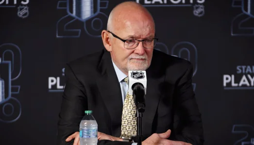 Lindy Ruff n'a pas h&eacute;sit&eacute; &agrave; bl&acirc;mer les arbitres apr&egrave;s ce qui s'est produit entre le Canadien et les Sabres