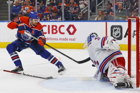 Oilers acquire Igor Shesterkin from Rangers in latest trade proposal