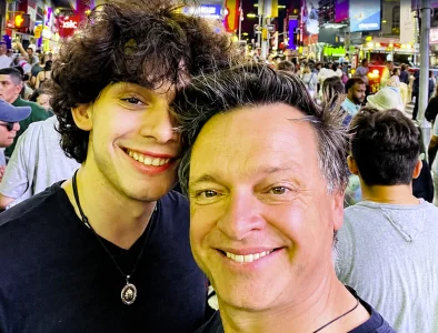 Thomas Postigo, le fils de Marina Orsini et Serge Postigo, fait une annonce remarqu&eacute;e