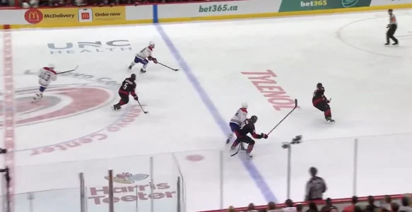 But compté par lattaquant du Canadien de Montréal, Ivan Demidov, contre les Hurricanes de la Caroline.