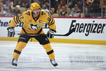 Apr 27, 2026; Pittsburgh, Pennsylvania, USA; Pittsburgh Penguins center Sidney Crosby (87) prepares to take a face-off during the third period against the Philadelphia Flyers in game five of the first round of the 2026 Stanley Cup Playoffs at PPG Paints Arena.