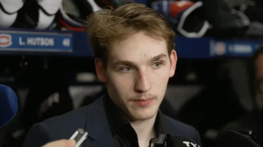 Mauvaise nouvelle annonc&eacute;e pour le Canadien concernant la blessure subie par Lane Hutson