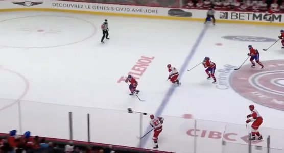Séquence menant au but gagnant des Hurricanes de la Caroline, contre le Canadien de Montréal.