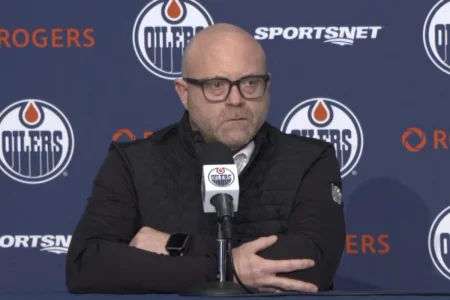 Stan Bowman has reportedly chosen the Oilers next head coach
