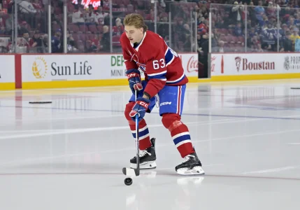 Florian Xhekaj surprend en pleine s&eacute;rie contre les Hurricanes