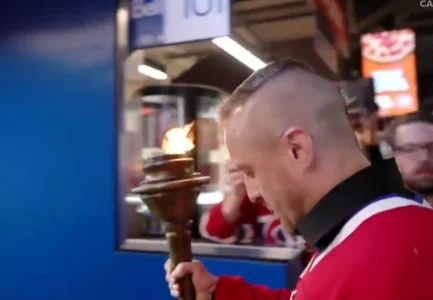 Le Canadien a surpris tout le Centre Bell avant m&ecirc;me le d&eacute;but du match