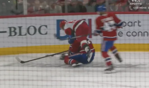 Blessure subie par le défenseur du Canadien de Montréal, Kaiden Guhle, au Centre Bell contre les Hurricanes de la Caroline.