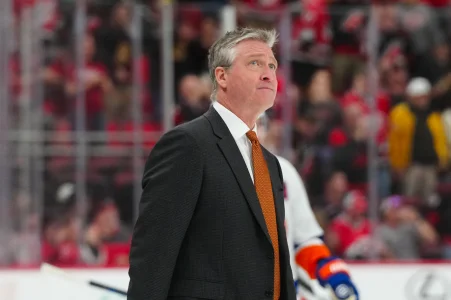 Patrick Roy shares heartfelt tribute to former teammate Claude Lemieux after sudden passing at 60 years old