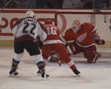 Claude Lemieux's last words about hockey hit differently now
