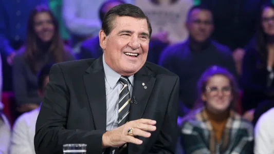 Ce que Serge Savard a d&eacute;clar&eacute; au sujet de Claude Lemieux fait r&eacute;agir