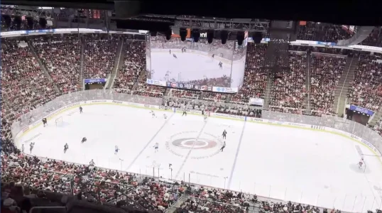 Ole Ole Ole chant Hurricanes Canadiens Game 5