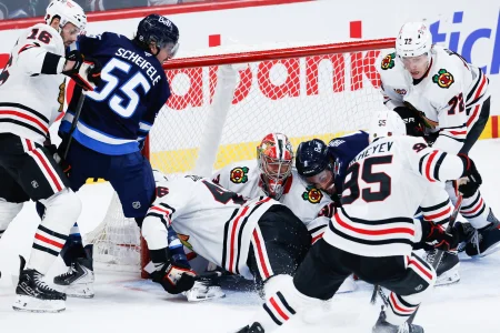 Jets and Blackhawks face opposite offseason crossroads per NHL analyst