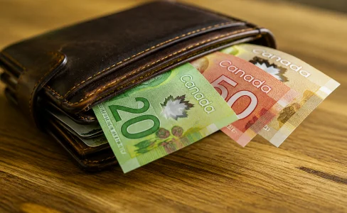 Des milliers de Qu&eacute;b&eacute;cois obtiennent enfin le paiement qu'ils attendaient