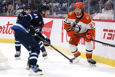 Winnipeg Jets linked to star Anaheim Ducks player by trusted insider