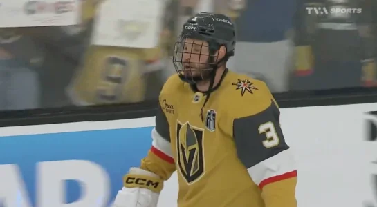 Le défenseur des Golden Knights de Las Vegas, Brayden McNabb, pendant léchauffement en pleine finale de la Coupe Stanley.