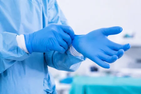 Plus de 500 cas confirm&eacute;s, les autorit&eacute;s sanitaires lancent l'alerte