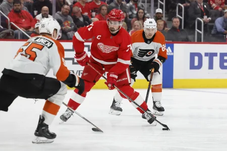 There's a reported all-in blockbuster trade from Flyers for Dylan Larkin and details are revealed