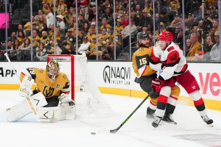 Injuries deepen ahead of crucial Game 4 between Vegas and Carolina
