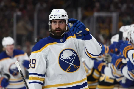 Sabres and Alex Tuch reach eight-figure stalemate, tensions rising quickly