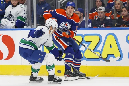 Islanders fill Noah Dobson's void by signing former Oiler