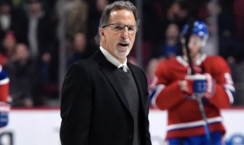 Les Knights prennent une d&eacute;cision apr&egrave;s la d&eacute;faite contre les Hurricanes et John Tortorella en paie le prix