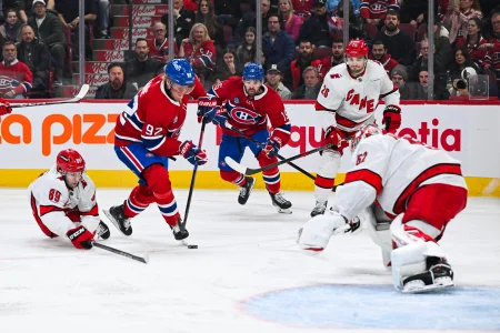Heavy interest suddenly being drawn to former 44-goal scorer in free agency according to Pierre LeBrun