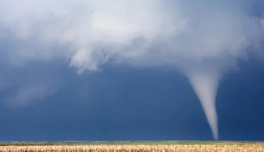 Une possible tornade au Qu&eacute;bec retient l'attention apr&egrave;s les orages