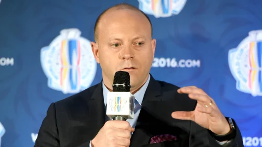Edmonton Oilers make official announcement of the team's new head coach