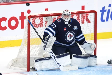 Trade talks intensifying with one NHL team for superstar goalie Connor Hellebuyck