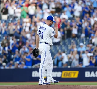 Blue Jays announce bizarre injury update on Max Scherzer
