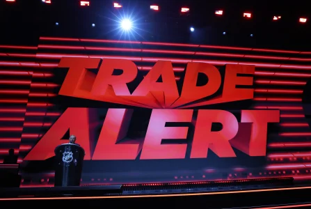 TRANSACTION : le Canadien compl&egrave;te un &eacute;change avec les Hurricanes pour acqu&eacute;rir un d&eacute;fenseur