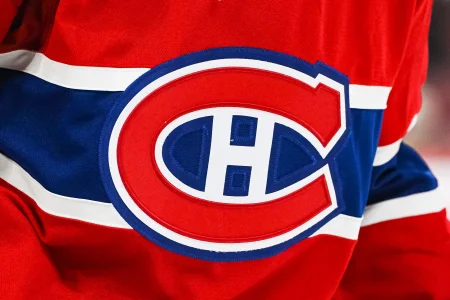 Transaction entre le Canadien et les Hurricanes pour un d&eacute;fenseur