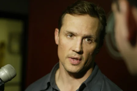 Steve Yzerman's latest Dylan Larkin stance freezes Detroit's free agency