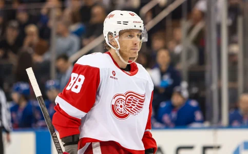 Two teams suddenly emerge as frontrunners for Patrick Kane including one that's Canadian
