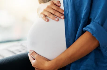 Une actrice ador&eacute;e des Qu&eacute;b&eacute;cois annonce une grande nouvelle : elle est enceinte