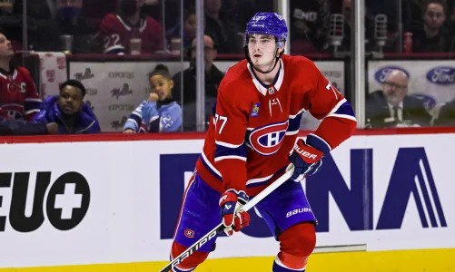 Kirby Dach : la fin de l'attaquant avec le Canadien se dessine