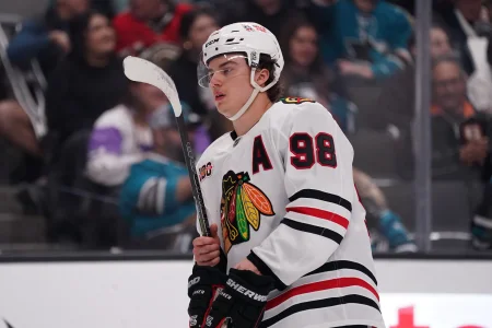 Connor Bedard's contract decision gives Maple Leafs an Auston Matthews warning