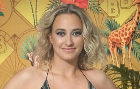 &Eacute;l&eacute;onore Lagac&eacute; fait tourner les t&ecirc;tes avec son look glamour et r&eacute;v&eacute;lateur &agrave; Osheaga