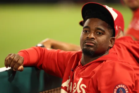 Blue Jays shift to six-man rotation after deadline additions