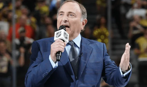 Retour des Nordiques de Qu&eacute;bec : un s&eacute;rieux message vient d'&ecirc;tre lanc&eacute; &agrave; Gary Bettman et &agrave; la LNH
