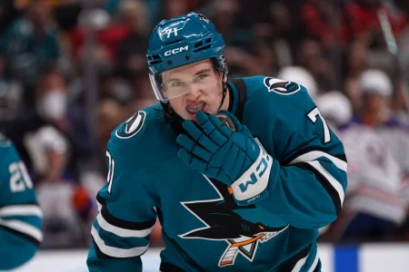 Les Sharks d&eacute;voilent un nouveau chandail et personne ne s'attendait &agrave; &ccedil;a