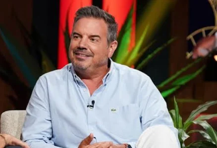 Charles Lafortune change compl&egrave;tement de look et il est difficile &agrave; reconna&icirc;tre