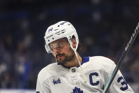Former Maple Leafs forward raises a worrying question about Auston Matthews