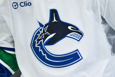 Canucks add former Penguins draft pick to their blue line
